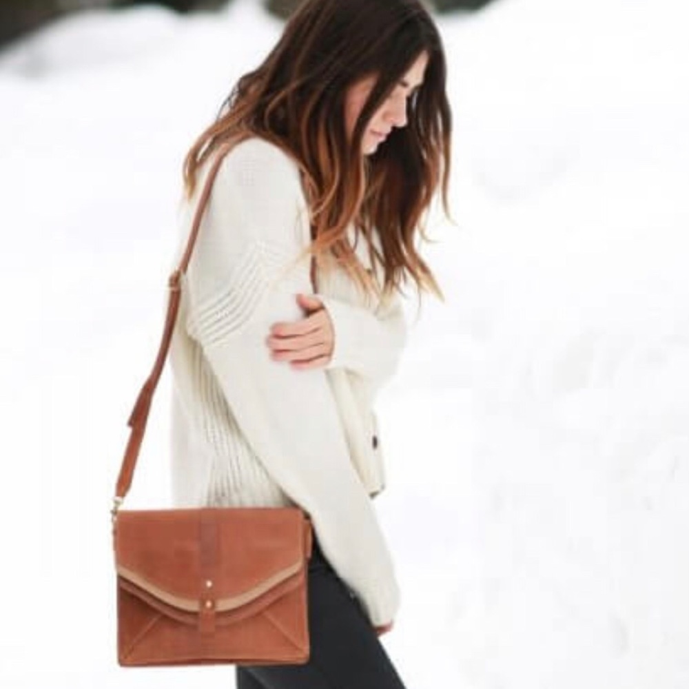 Sseko Saddle Crossbody Bag